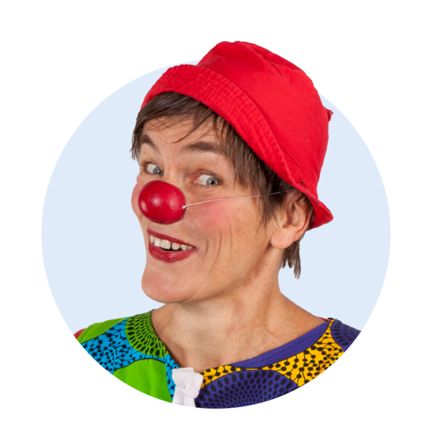 Profilbild der ROTE NASEN-Clownin Lisl alias Maren Rahmann.