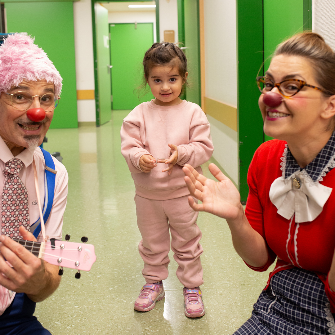Clown Anton, Helena und Clownin Hildegard.